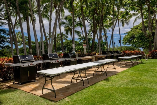 Building Photo - Makaha Valley Towers