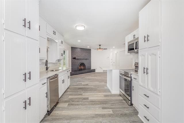 Building Photo - 800 Overhill Ct