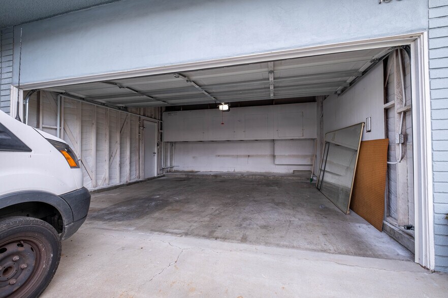 Building Photo - 1830 Federal Ave