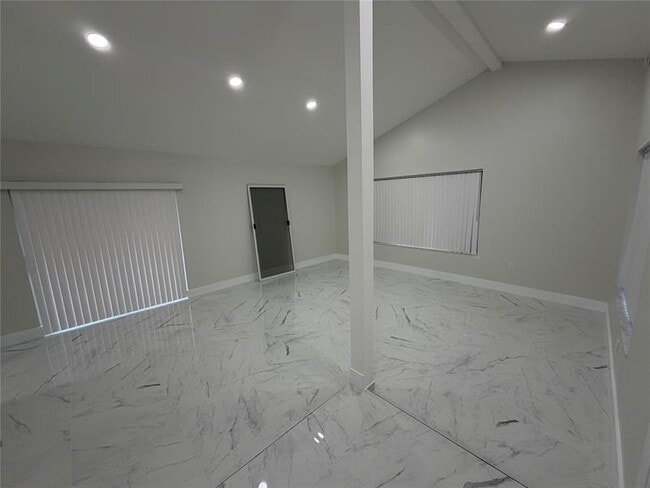 Building Photo - 1360 NW 94th Ave