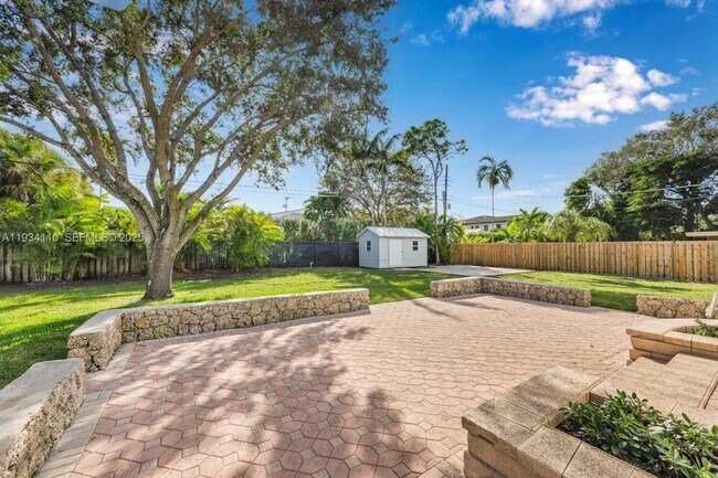 Building Photo - 6110 SW 79th St