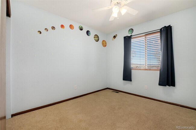Building Photo - 9865 Falcon Ln