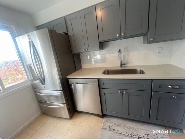 Building Photo - 1492 North Ave