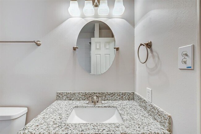 Building Photo - 7039 Clustering Oak Ct