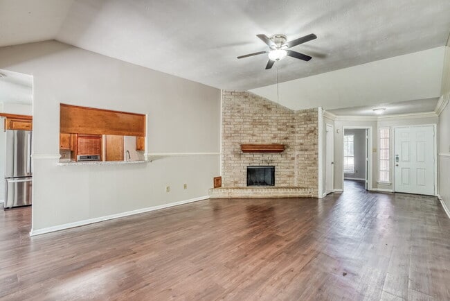 Building Photo - 15022 Mulberry Meadows Dr