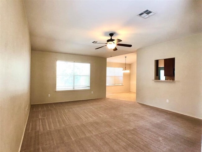 Building Photo - 2141 Pearson Way
