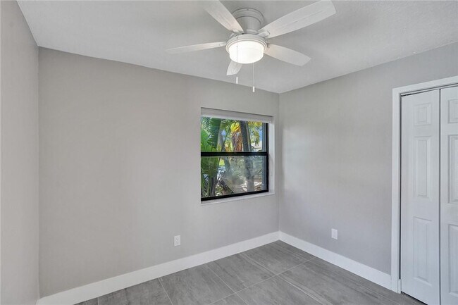 Building Photo - 11627 SW 50th St