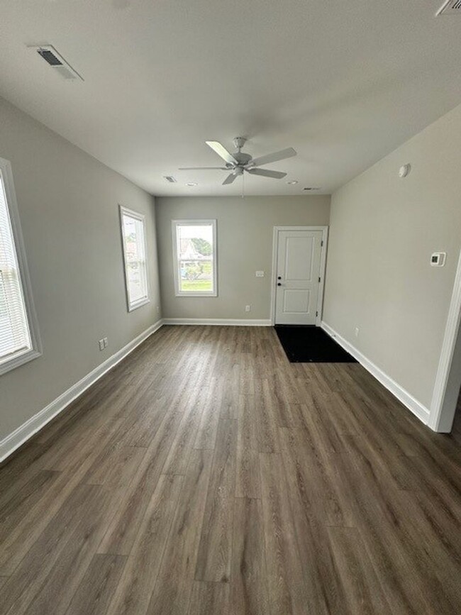 Building Photo - New Construction 3 Bedroom Home
