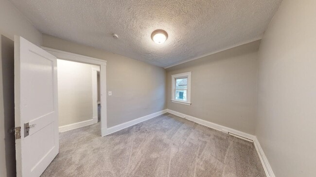 Building Photo - Brooklyn Centre neighborhood - 3  bedroom/...