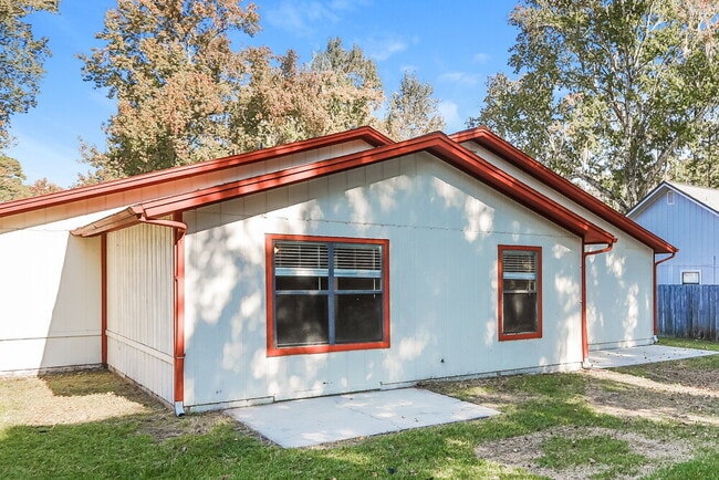 Building Photo - 1638 Sandy Hollow Loop