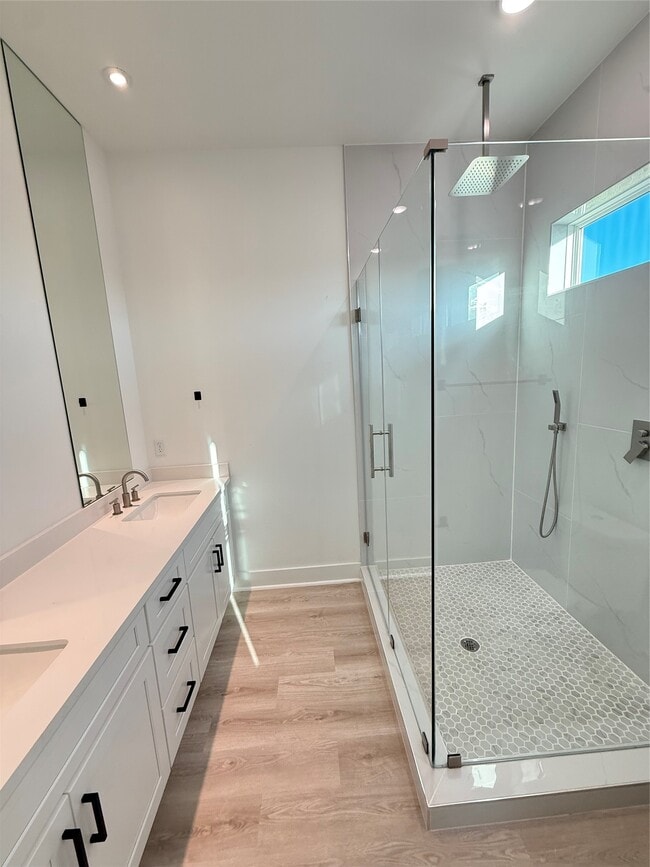 Building Photo - 7948 Betty Boop St