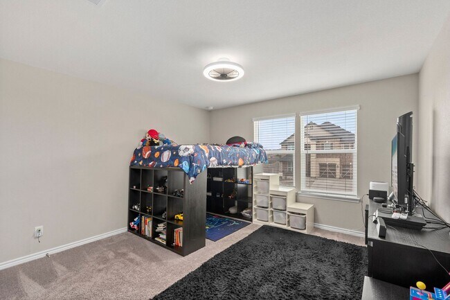 Building Photo - 2318 Themis Wy