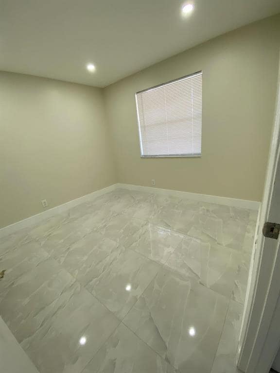 Building Photo - 8830 Royal Palm Blvd