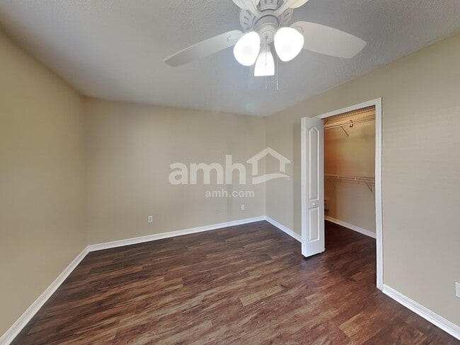 Building Photo - 12519 Dawn Vista Dr