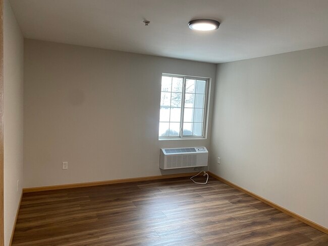 Building Photo - 126 Bertram Dr