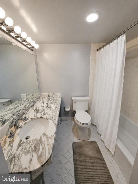 Building Photo - 301 N Beauregard St