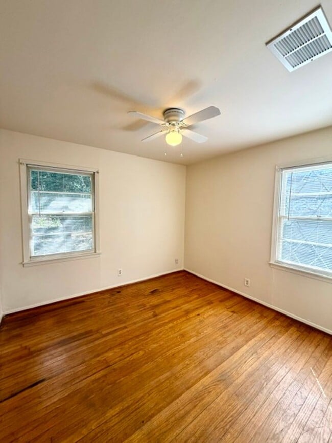 Building Photo - 2600 S 26th St