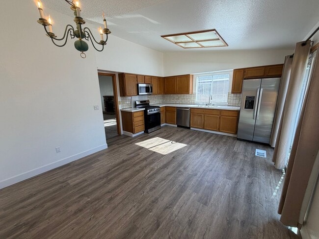 Building Photo - Cute 3 Bedroom Home in Sparks!