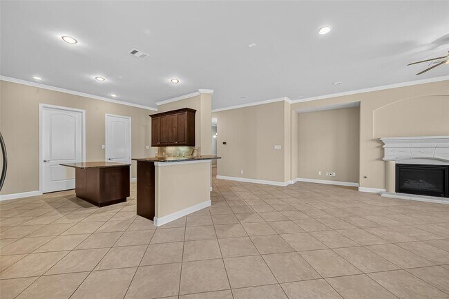 Building Photo - 4435 Calvet Forest Dr