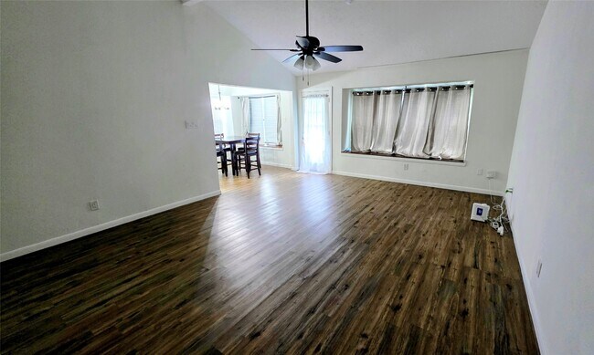 Building Photo - 7518 Smiling Woods Ln