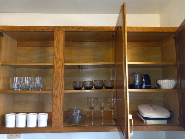 Building Photo - 2 W Pacific St