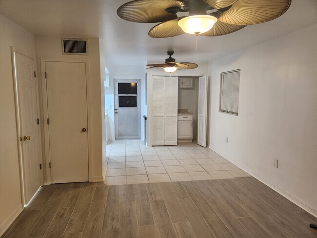 Building Photo - 17317 Whitewater Ct