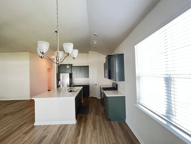 Building Photo - 1016 Chester Gln Ct