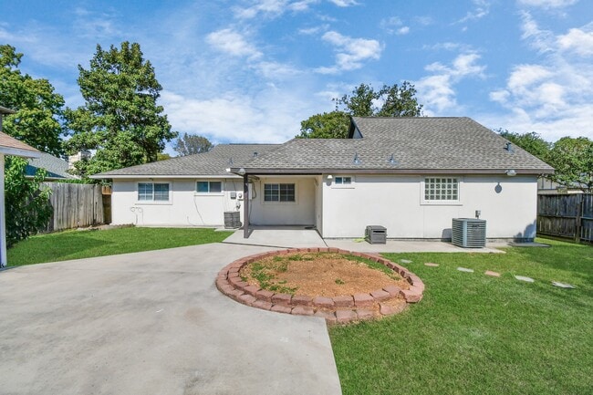 Building Photo - 3503 Nayland Rock Dr