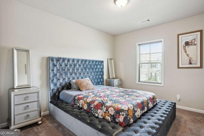 Building Photo - 106 Logan Pass Dr