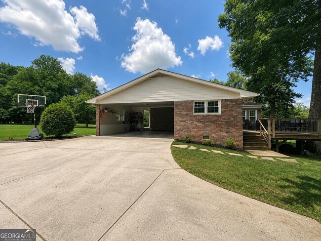 Building Photo - 2653 Club Valley Dr NE