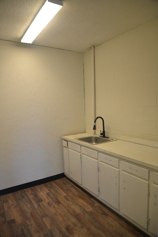 Building Photo - 2715 W Whitner St