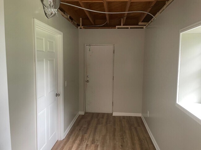 Building Photo - 3785 Pop Stone Cir