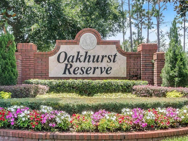 Building Photo - 4/2 in Gated Community near Tuskawilla Rd ~ Tile and Laminate Floors ~ Screened Patio ~  Communit...