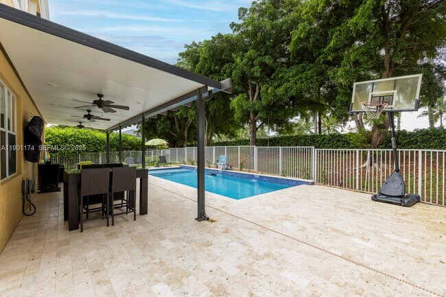 Building Photo - 1012 Tupelo Way