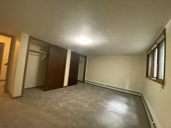 Building Photo - Stunning 3 bed, 2 bath home in historic Ro...