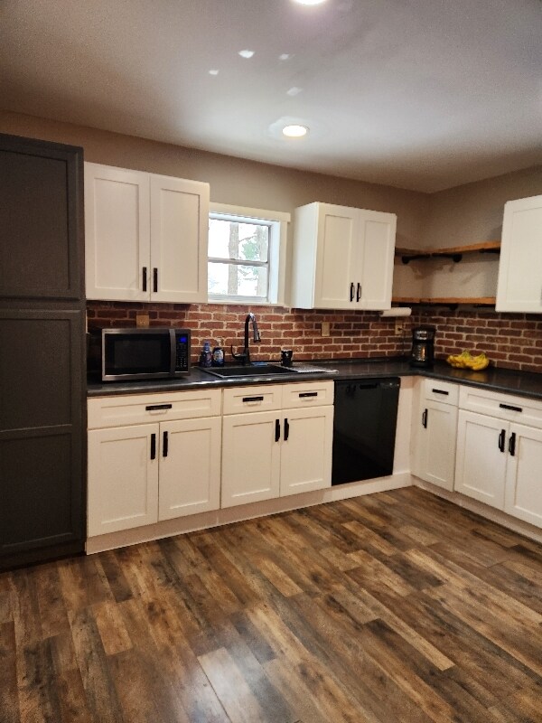 Building Photo - 102 Highlawn Ave