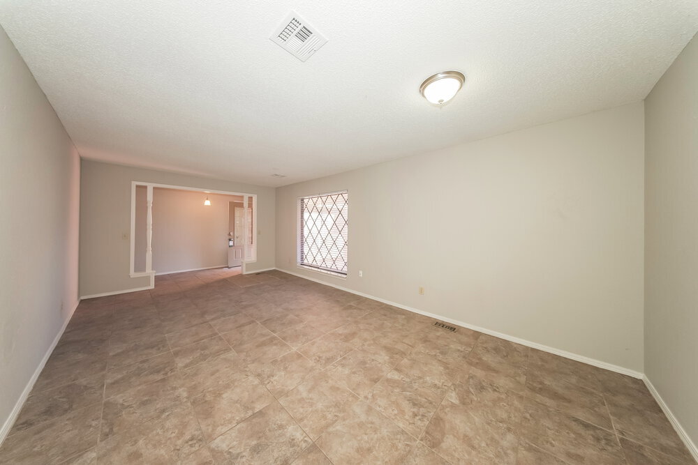 Building Photo - 9713 Hummingbird Ln