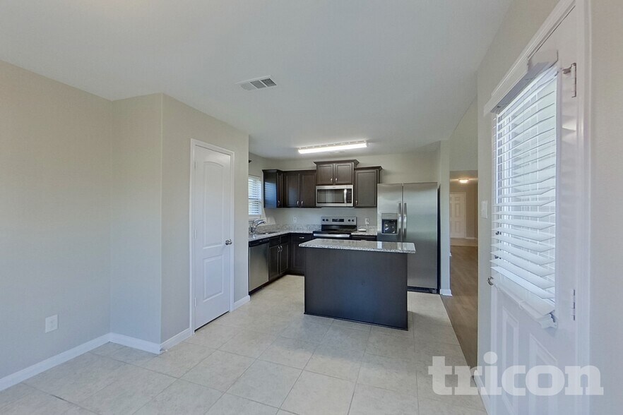 Building Photo - 6312 Jasper Lake Dr