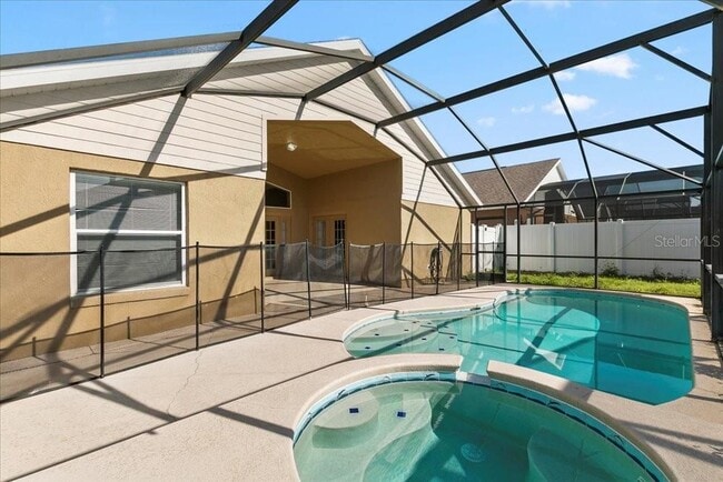 Building Photo - 8084 Santee Dr