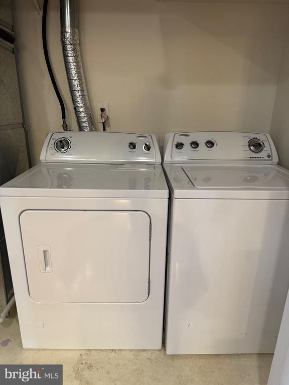 Building Photo - 1521 Poplar St