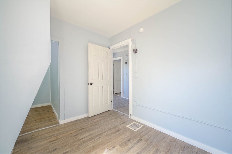 Building Photo - 42 E Cayuga St