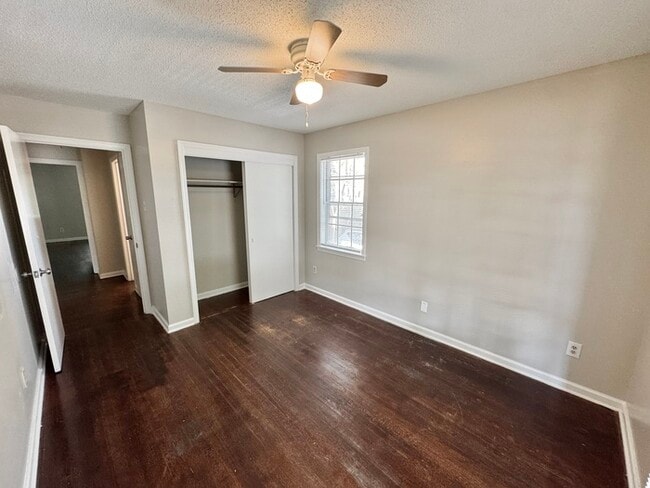 Building Photo - 4140 Crain Rd