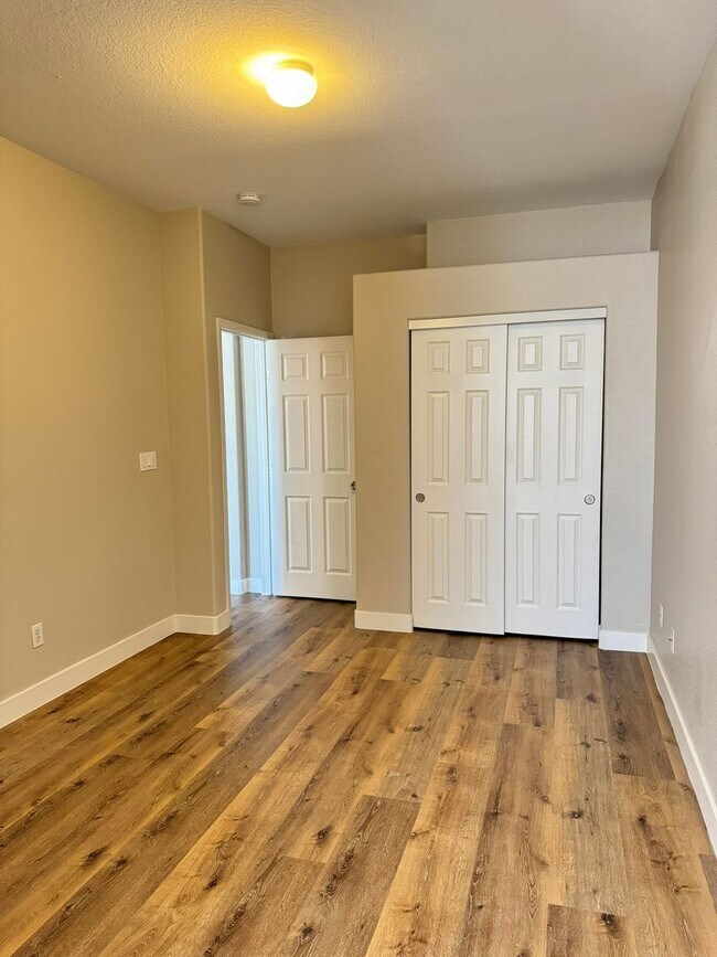 Building Photo - 4908 Sparkling Sky Ave