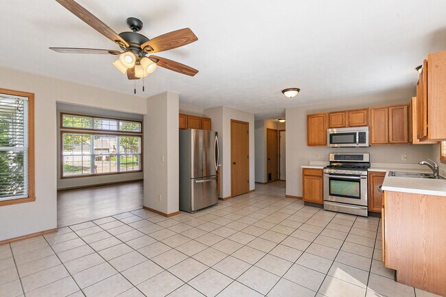 Building Photo - 3823 Ashwinton Way