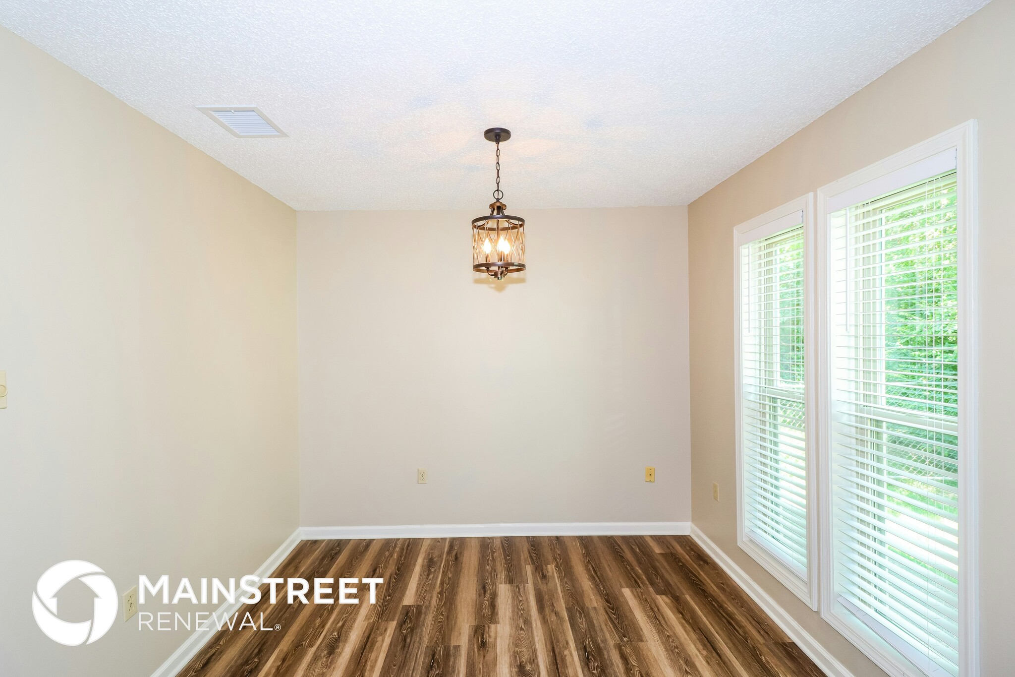 Building Photo - 5829 Lake Port Dr