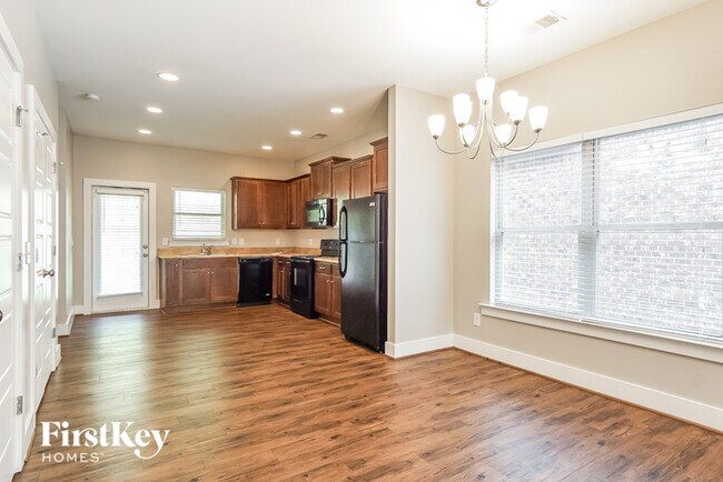 Building Photo - 5576 Park Side Rd