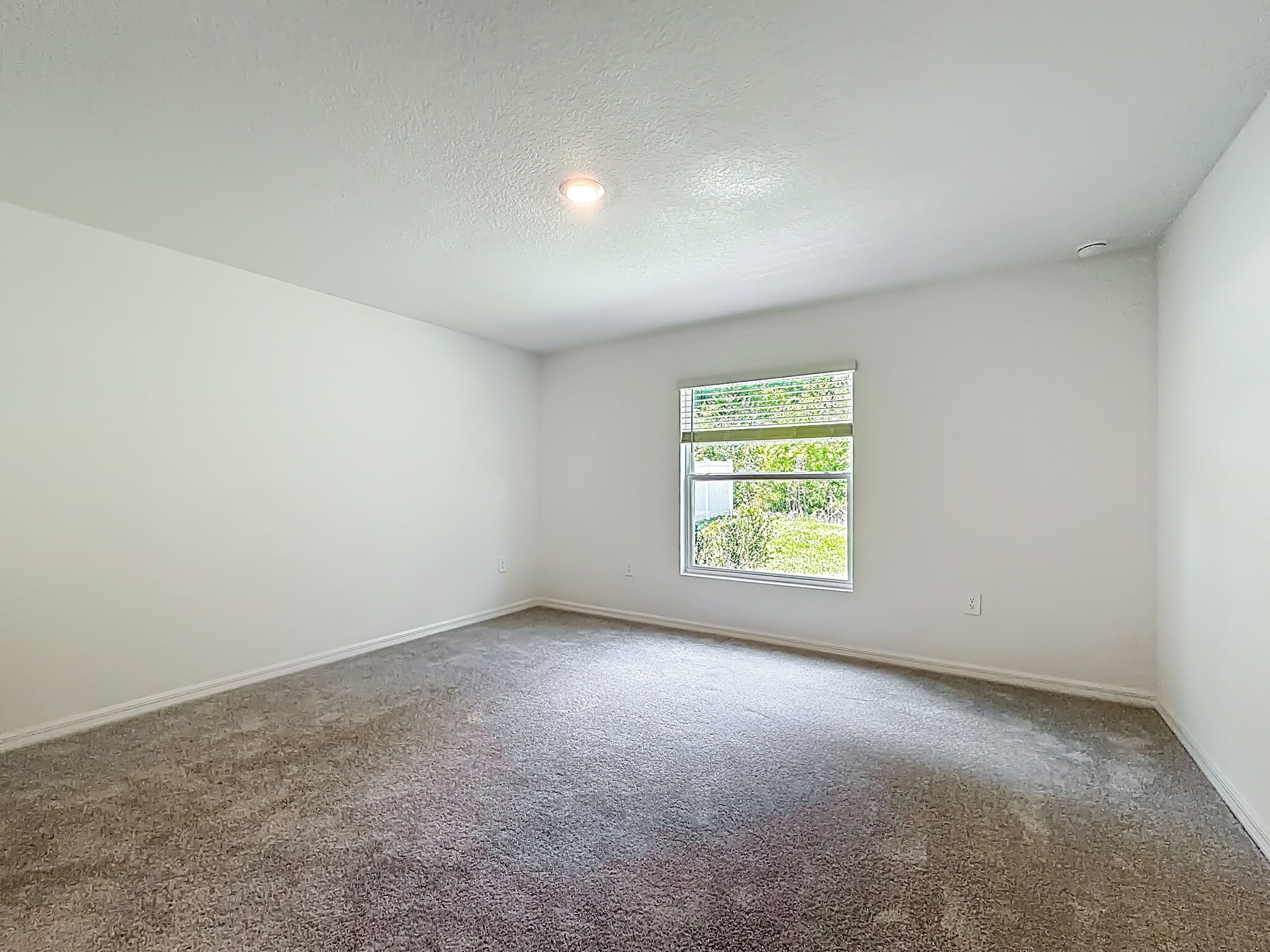 Building Photo - 1352 NW 48th Ter