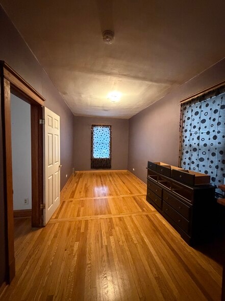 Building Photo - 2107 S 59th Ct