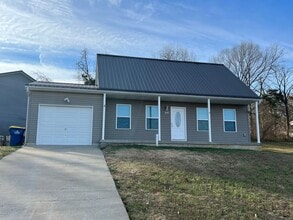 Building Photo - House for Rent