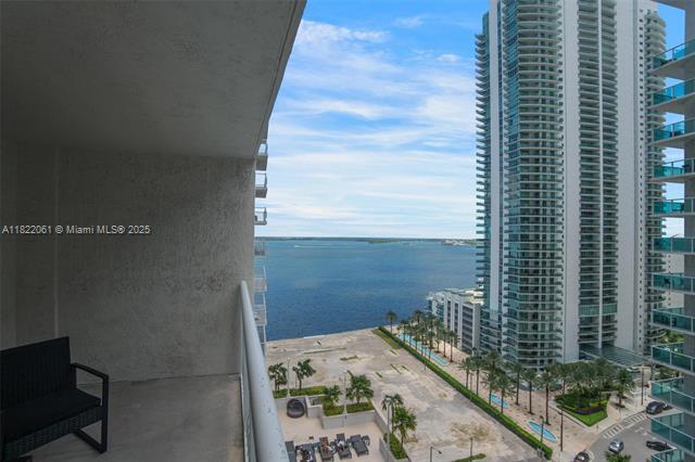 Building Photo - 1200 Brickell Bay Dr